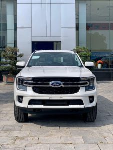 Ford Everest Ambiente 2025