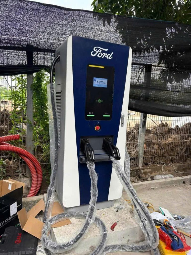 Sạc Điện Ford Mustang Mach E